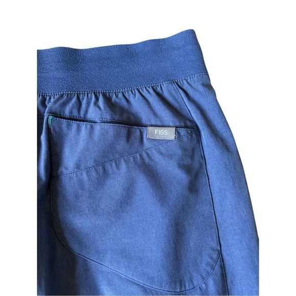 NWOT Figs Limited Edition Big Sky Fion Scrub Set Size S Blue Blue Joggers & Top - Picture 15 of 15
